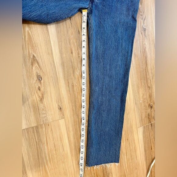 LEVI Re/Done Stove Pipe Cropped Jeans Size 24 - Picture 7 of 16
